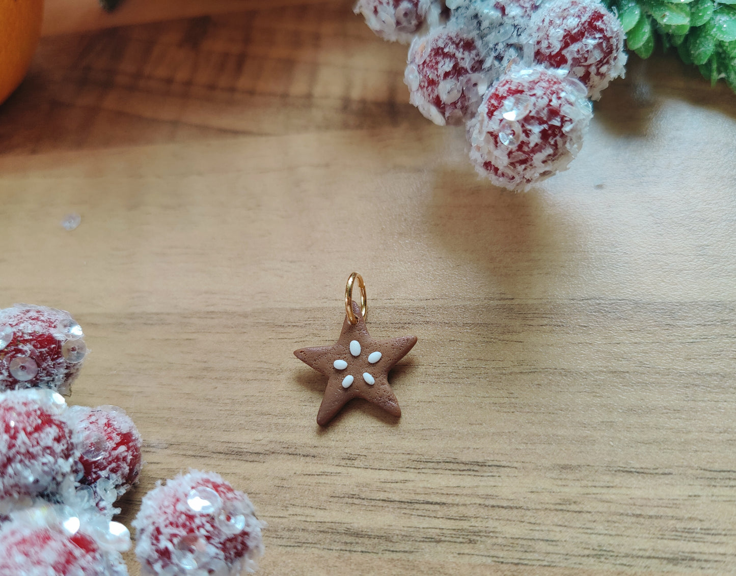 Lebkuchenstern mit Edelstahlkette
