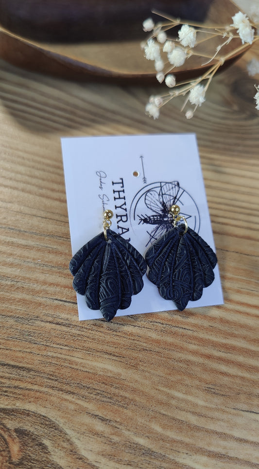 Nalani – Ohrringe aus Polymer Clay mit geometrischem Design, in verschiedenen Farben, Produktfoto 2