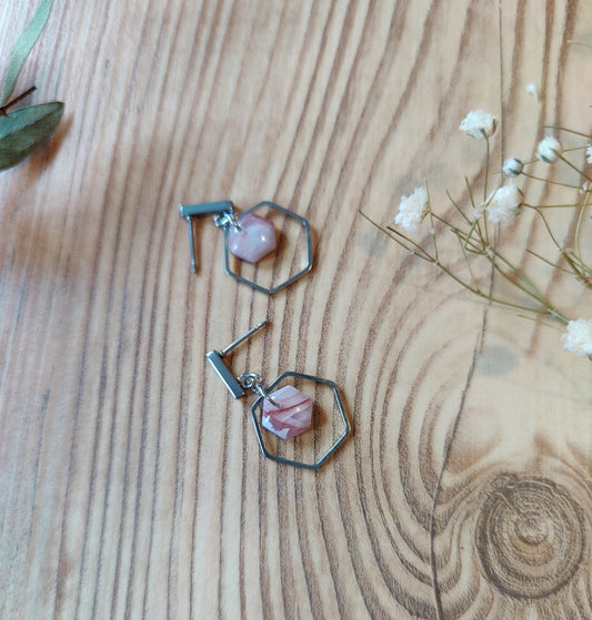 Nirelle – Ohrringe aus Polymer Clay mit geometrischem Design in Rosa und Türkis, Produktfoto 2